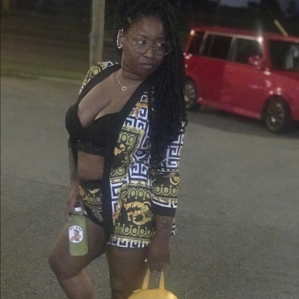 Meet your Posher, Ronisha Joy